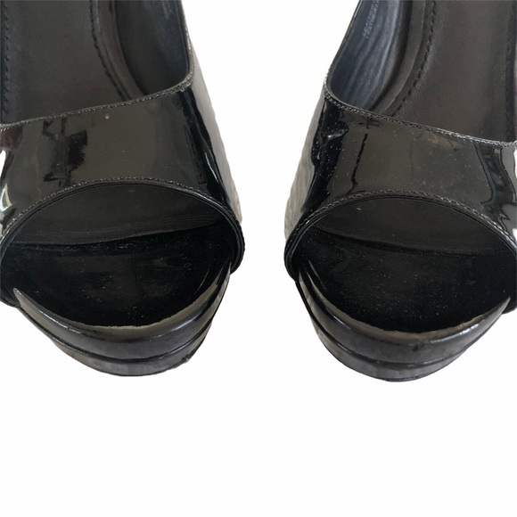 Vera Wang Lavender Black Patent Peep Toe Heels - Picture 4 of 13